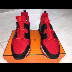 Hermes women snickers